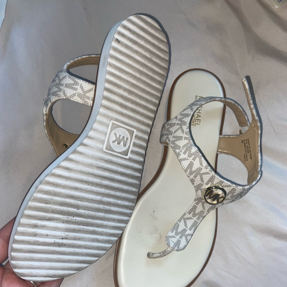 Sandals - Picture 3 of 4
